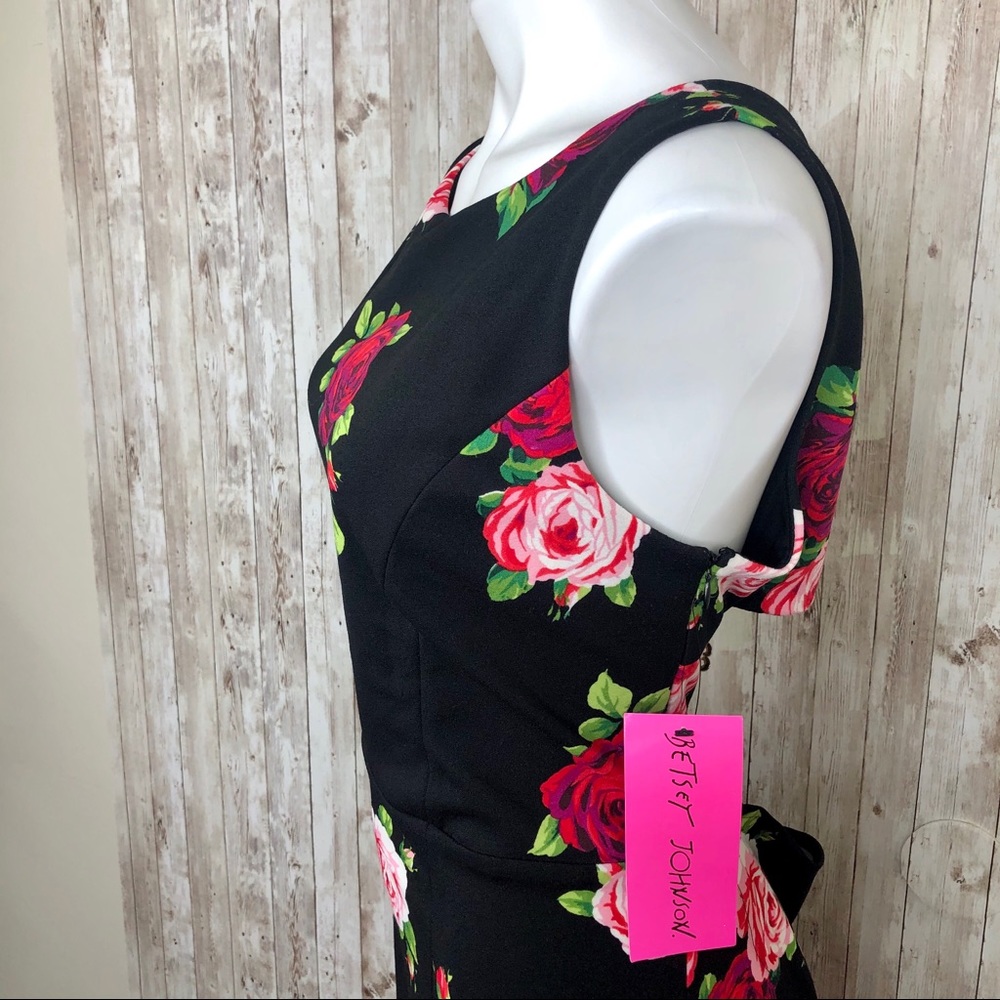 ❎SOLD Betsey Johnson Black Floral Crisscross Dress - Picture 5 of 10